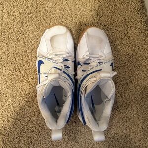 nike volleyball shoes